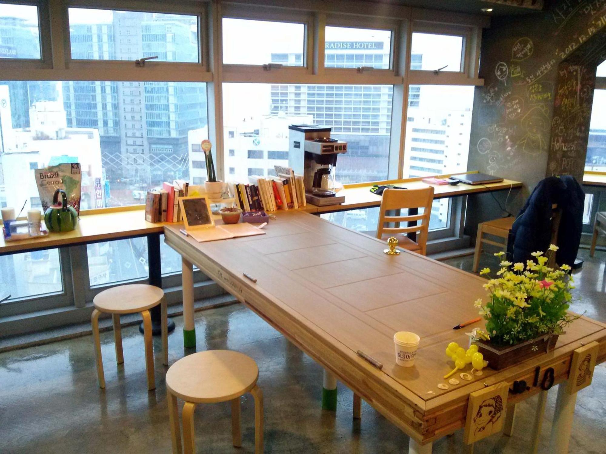 Busan Popcorn Hostel Екстер'єр фото