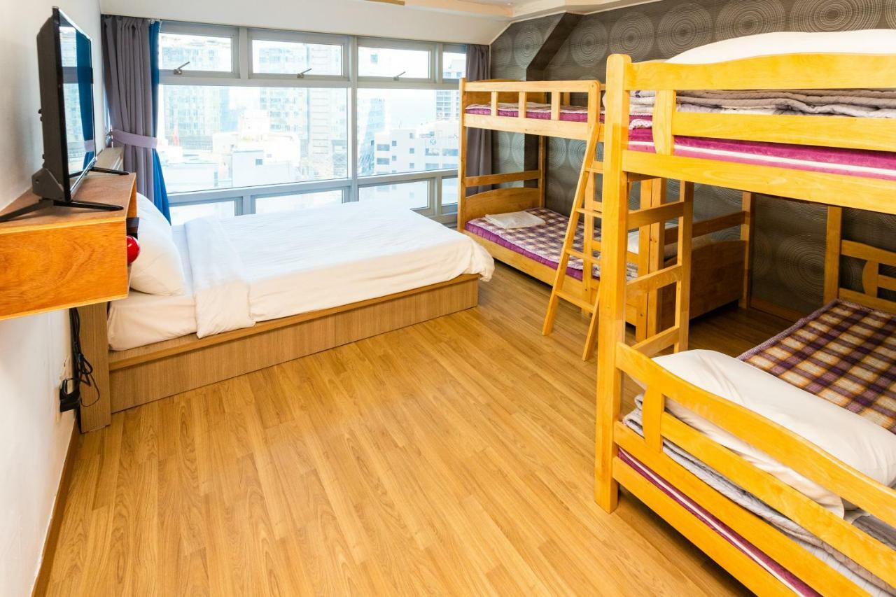 Busan Popcorn Hostel Екстер'єр фото