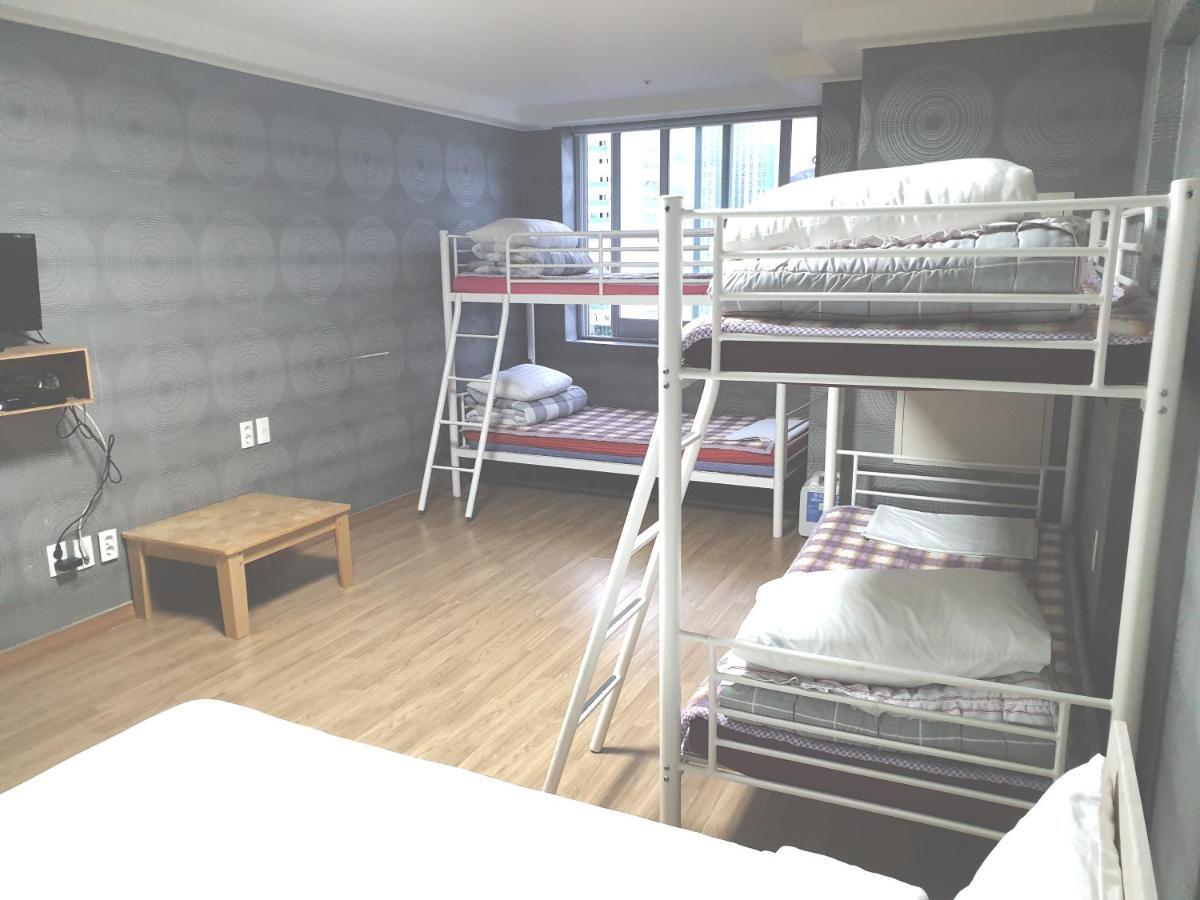 Busan Popcorn Hostel Екстер'єр фото