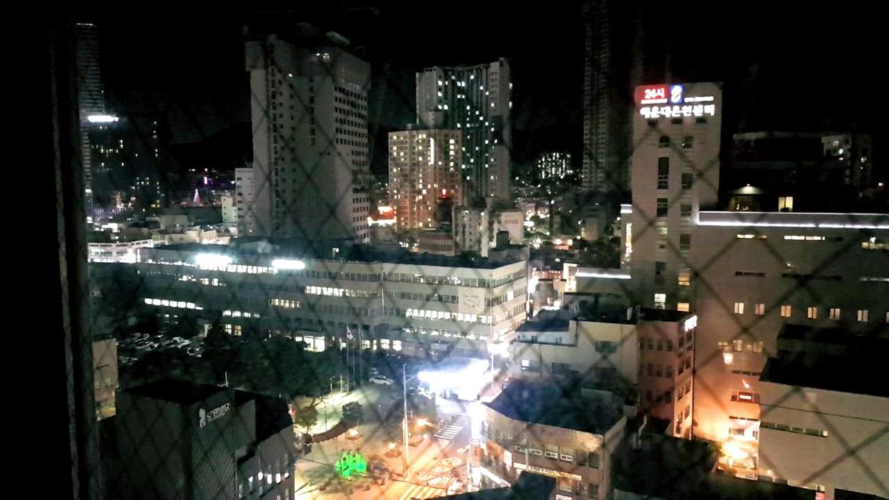 Busan Popcorn Hostel Екстер'єр фото