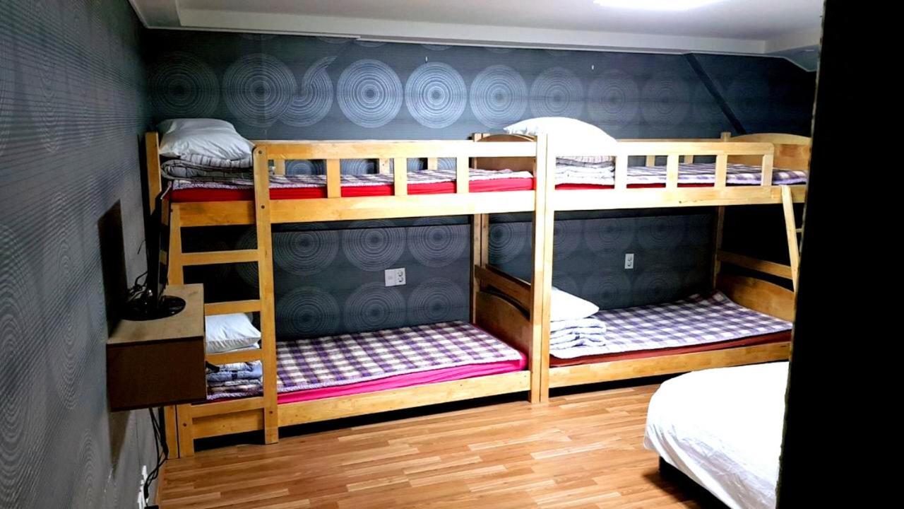 Busan Popcorn Hostel Екстер'єр фото
