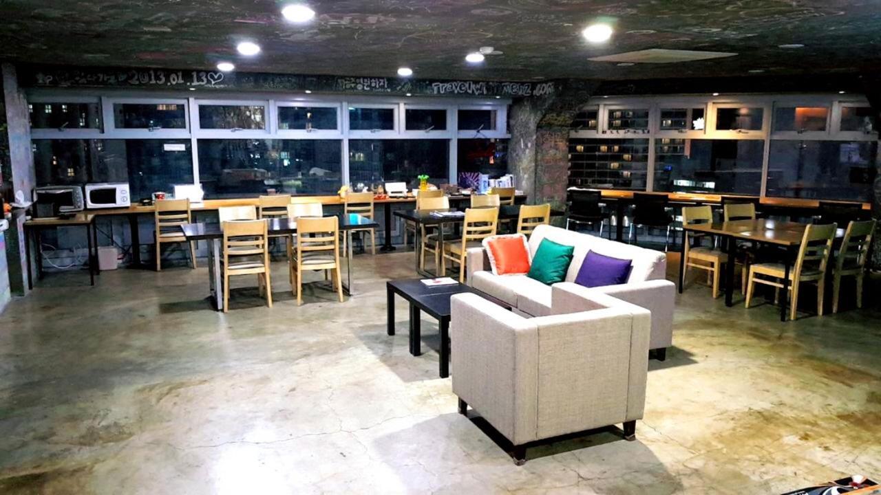 Busan Popcorn Hostel Екстер'єр фото